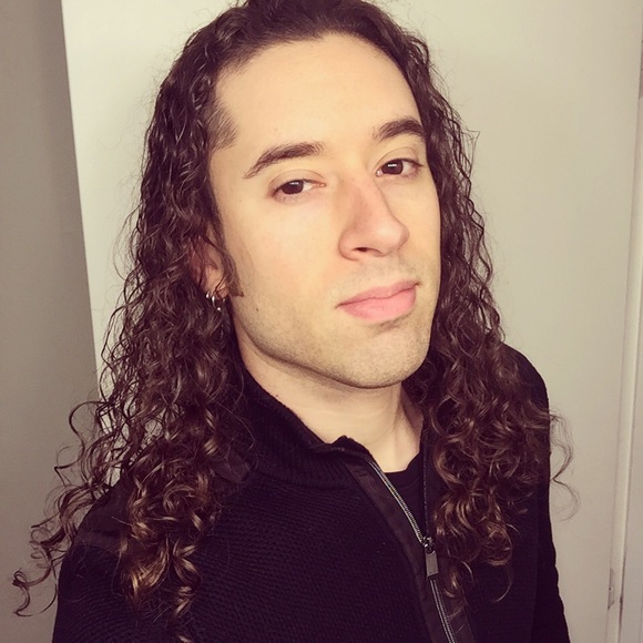 Meet your Posher, Chris - Picture 7 of 15